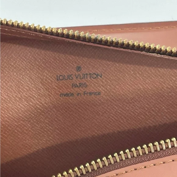 LOUIS VUITTON Monogram Pochette Homme Clutch Bag EUC🤎💛🤎💛TH0942 - Picture 11 of 12